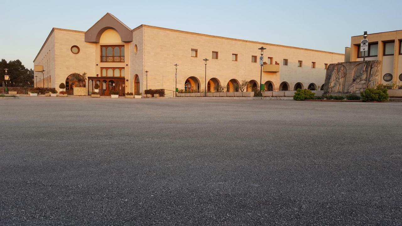 Casa Per Ferie Benedetto XIII Hotell Gravina in Puglia Eksteriør bilde